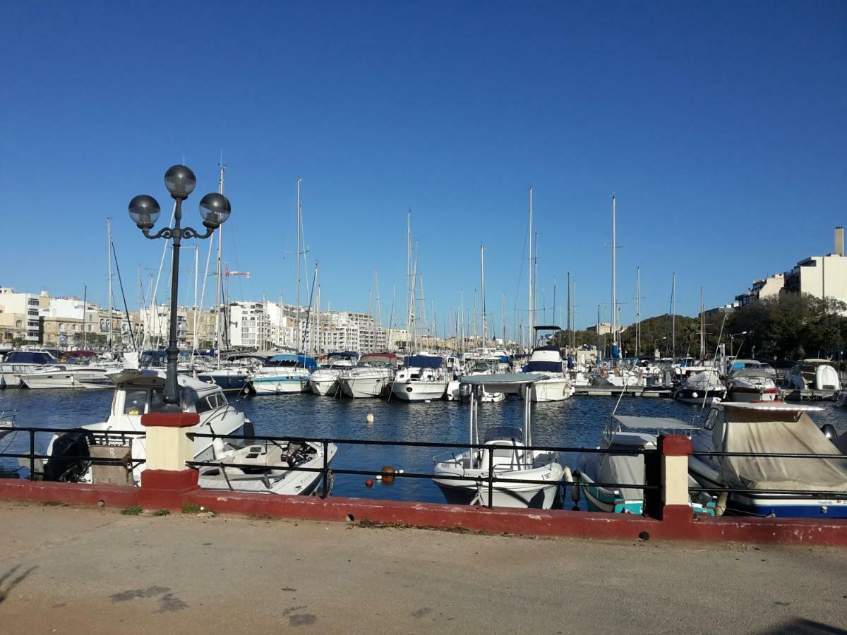 Seafront Room Msida Eksteriør bilde